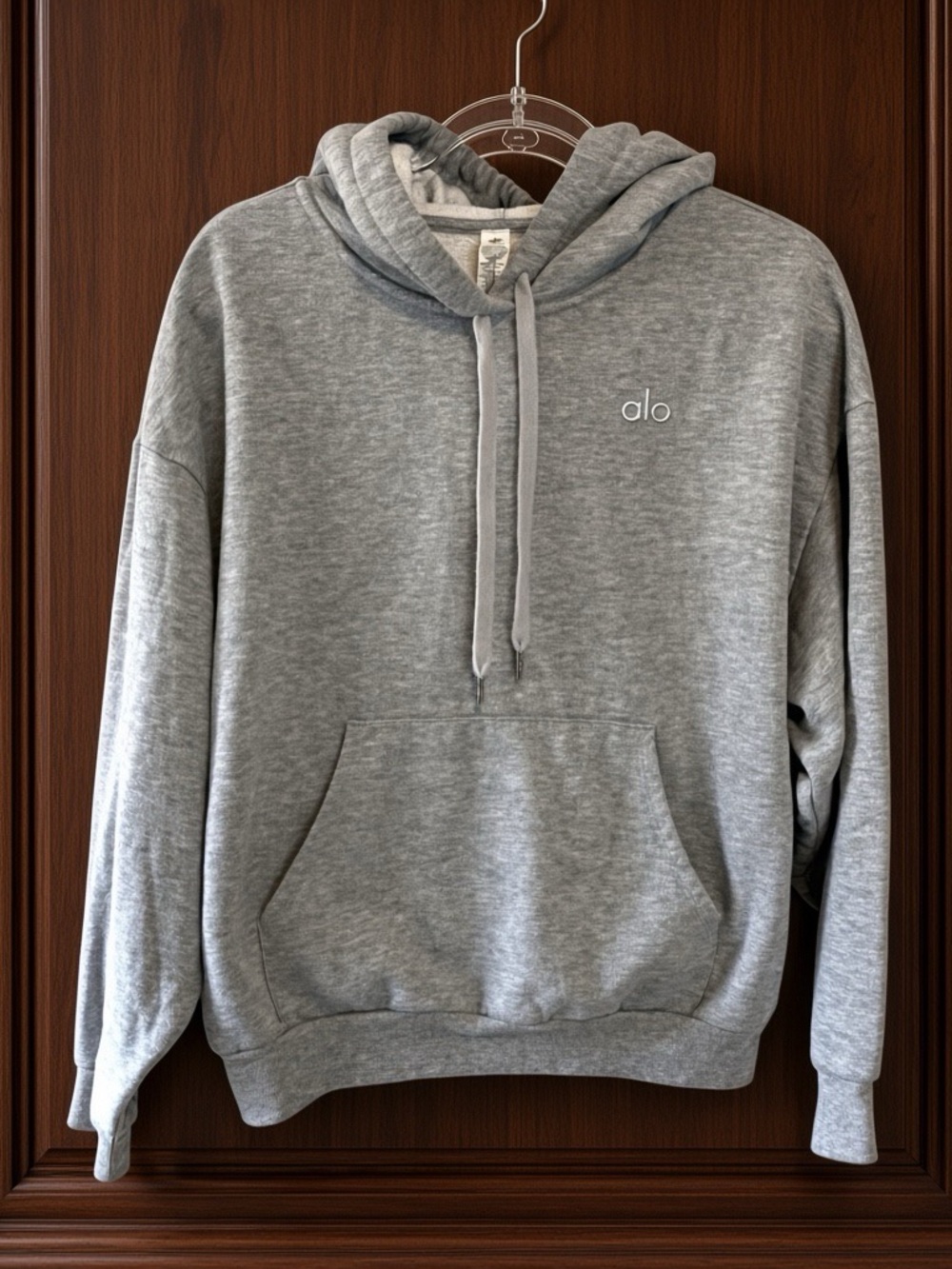 ALO Yoga Light Gray Pullover Hoodie • Unisex